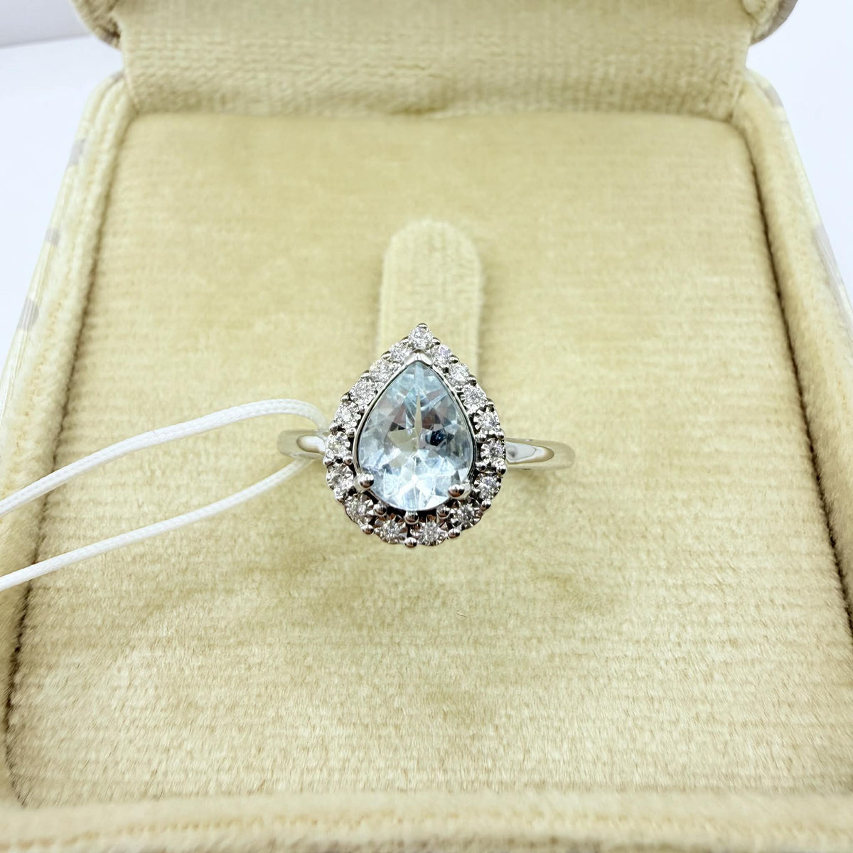 Anello a Goccia Donna Oro 18KT con Acquamarina Ct. 1,10