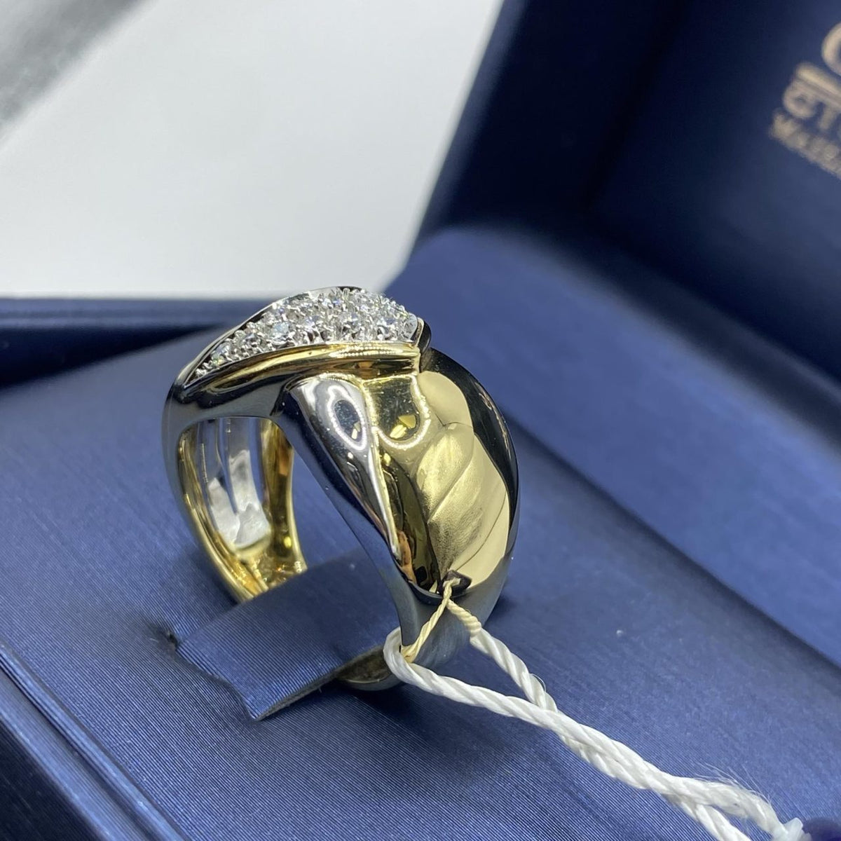 Anello a Fascia in Oro 18KT Bicolore con Diamanti