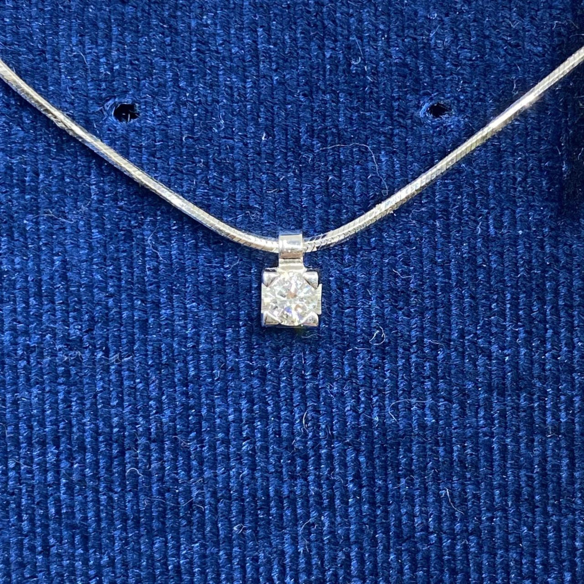 Collana Recarlo Punto Luce in Oro 18KT e Diamante Ct 0.10