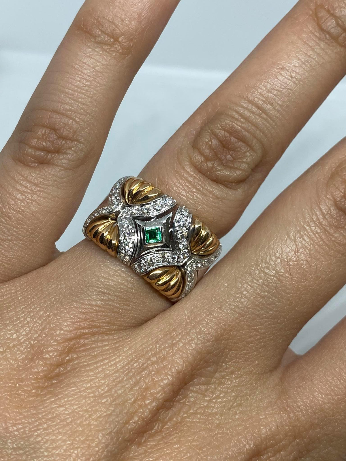 Anello Donna Gianni Carità con Smeraldo ct 0.22 e Diamanti