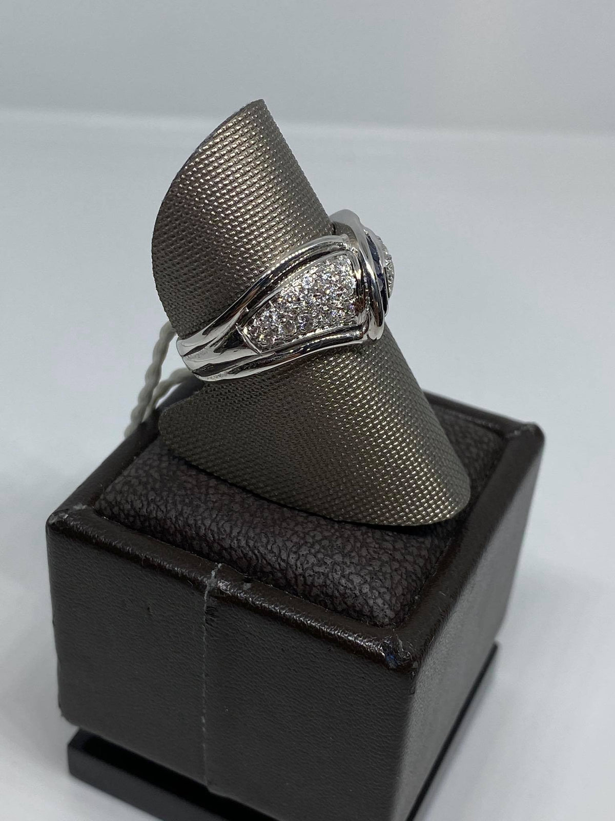 Anello Donna Salvini con Zaffiri e Diamanti
