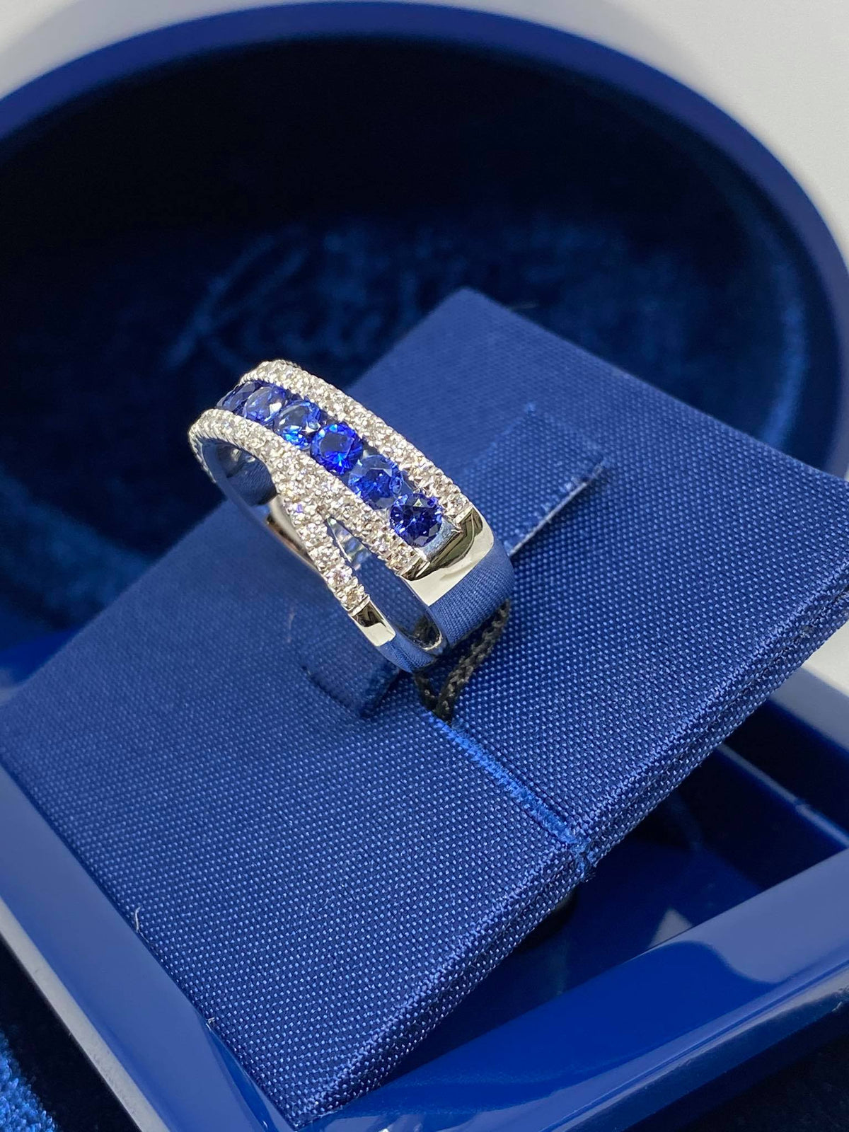 Anello Donna Recarlo Decò con Zaffiri Ct 1.26 e Diamanti