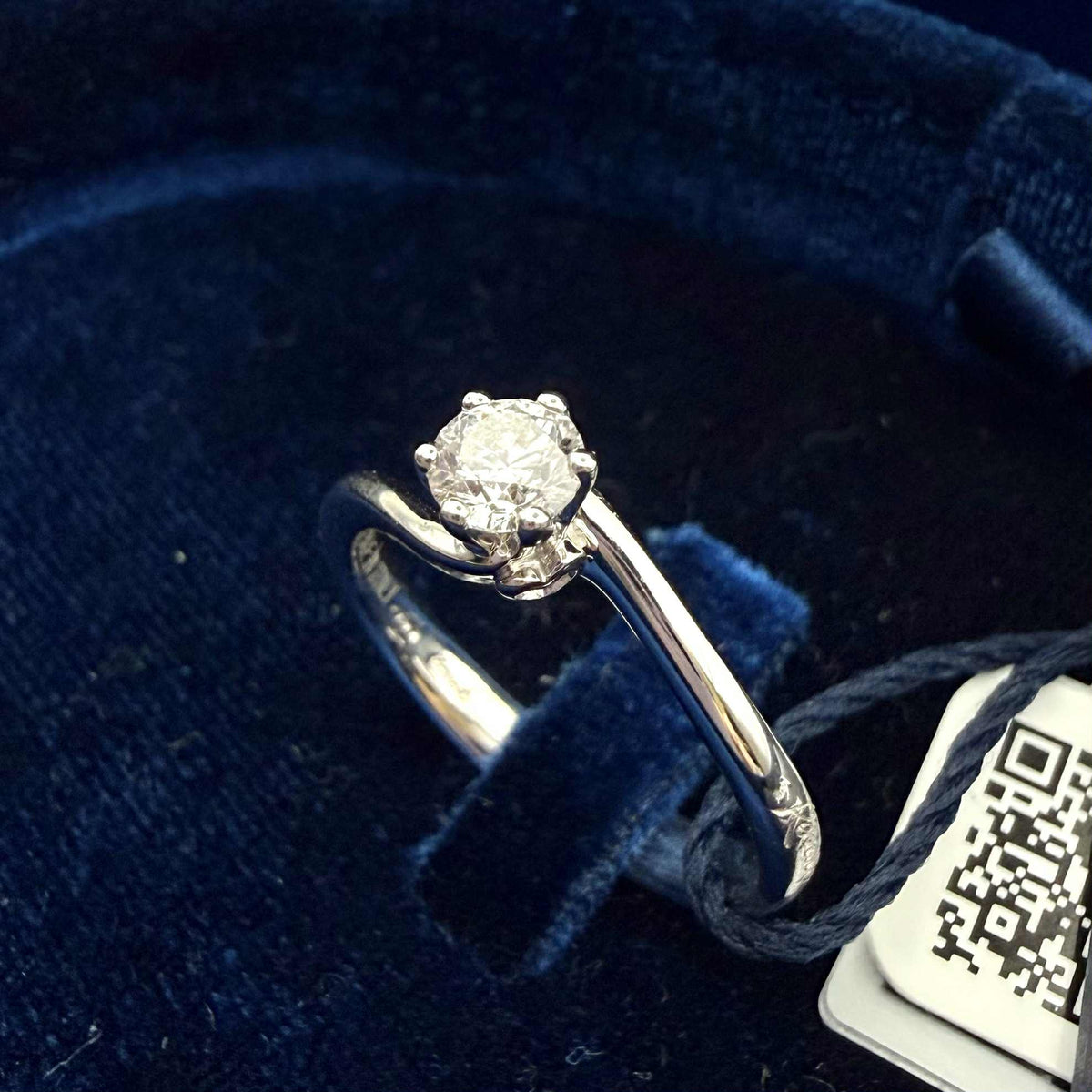 Anello Recarlo Solitario Anniversary Six con Diamanti Ct. 0.31