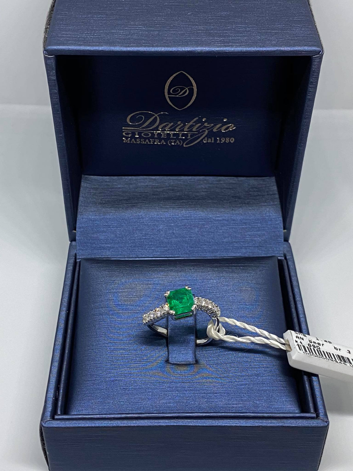 Anello Donna Dartizio Gioielli con Smeraldo Ct 1.45 e Diamanti