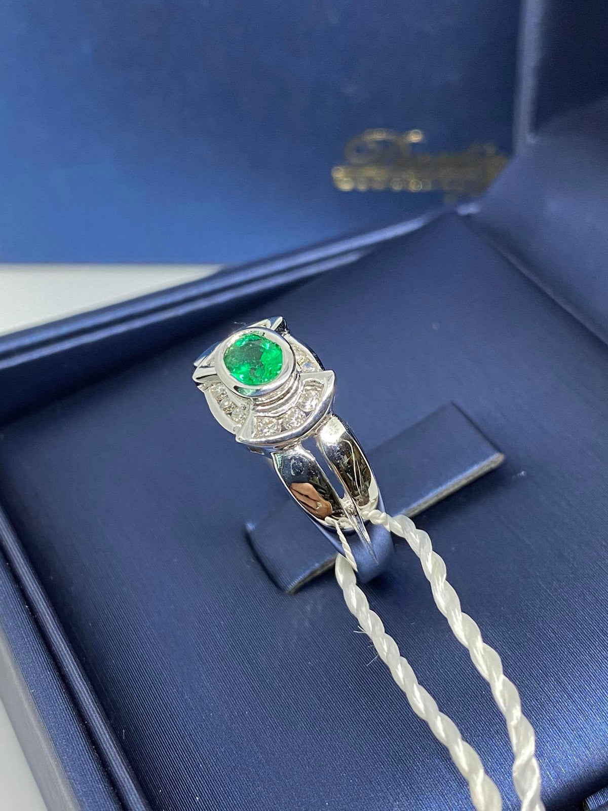 Anello Donna Dartizio Gioielli con Smeraldo Ct 0.39 e Diamanti