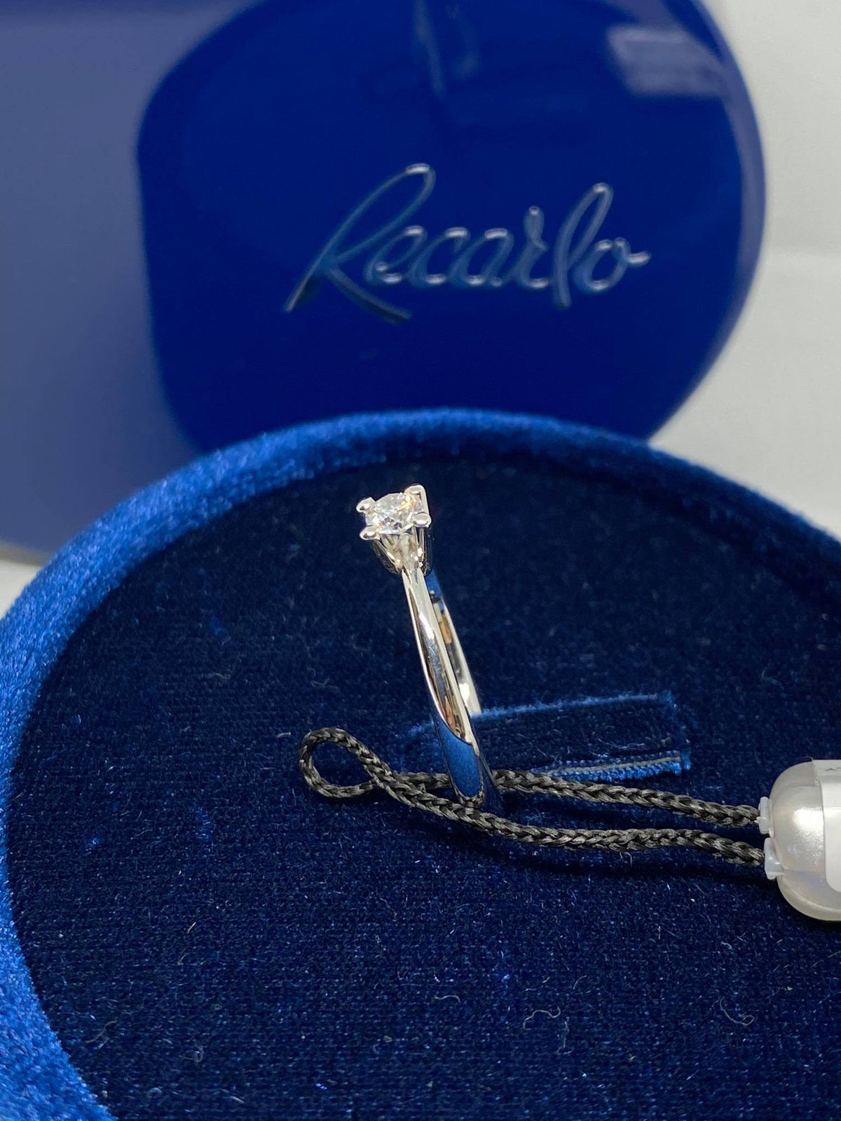 Anello Solitario Recarlo con Diamante Ct 0.20