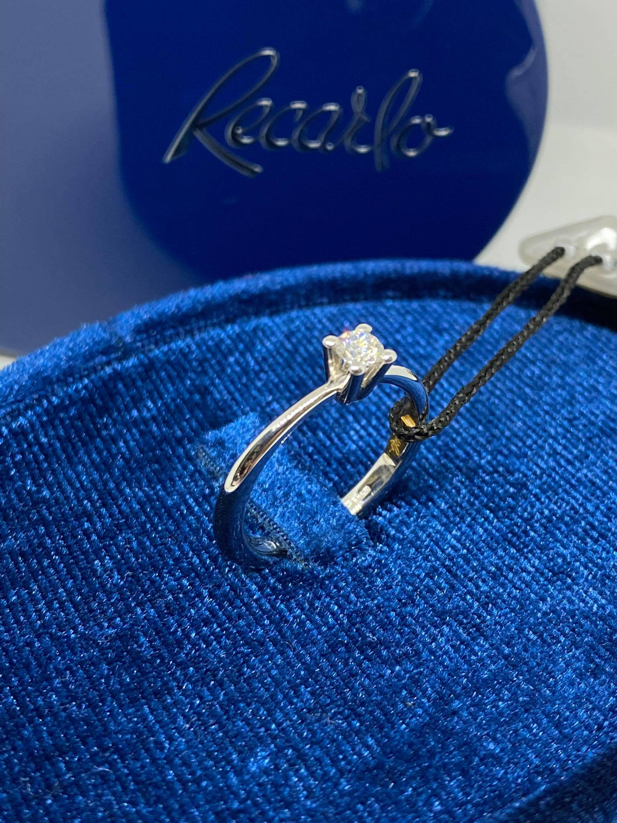 Anello Solitario Recarlo con Diamante Ct 0.20