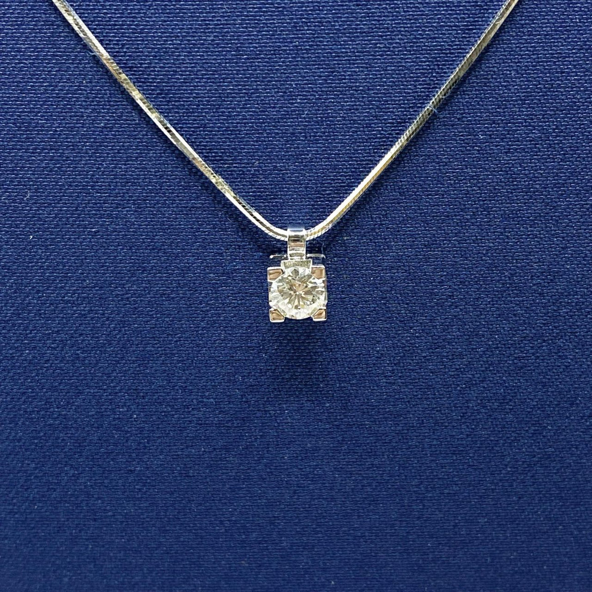 Collana Recarlo Punto Luce in Oro 18KT e Diamante Ct 0.35 F-IF