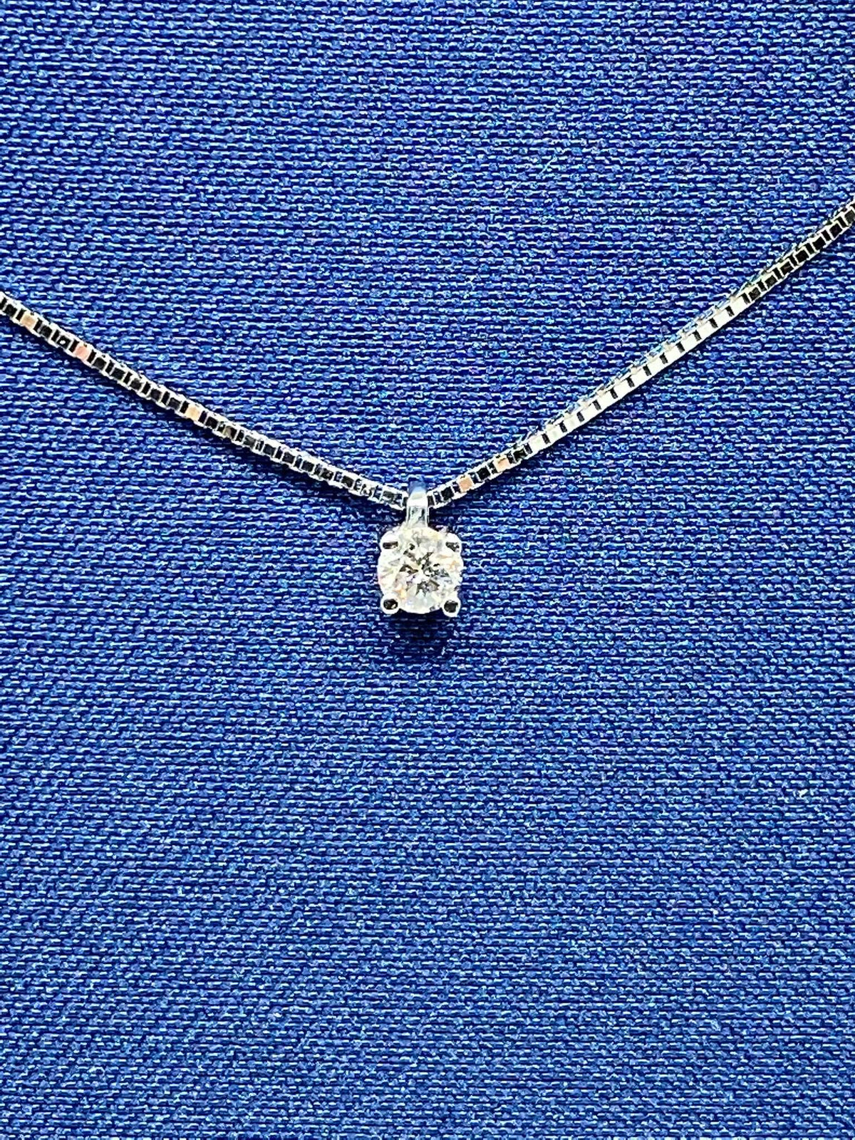 Collana Punto Luce Comete Gioielli con Diamante Ct 0.11