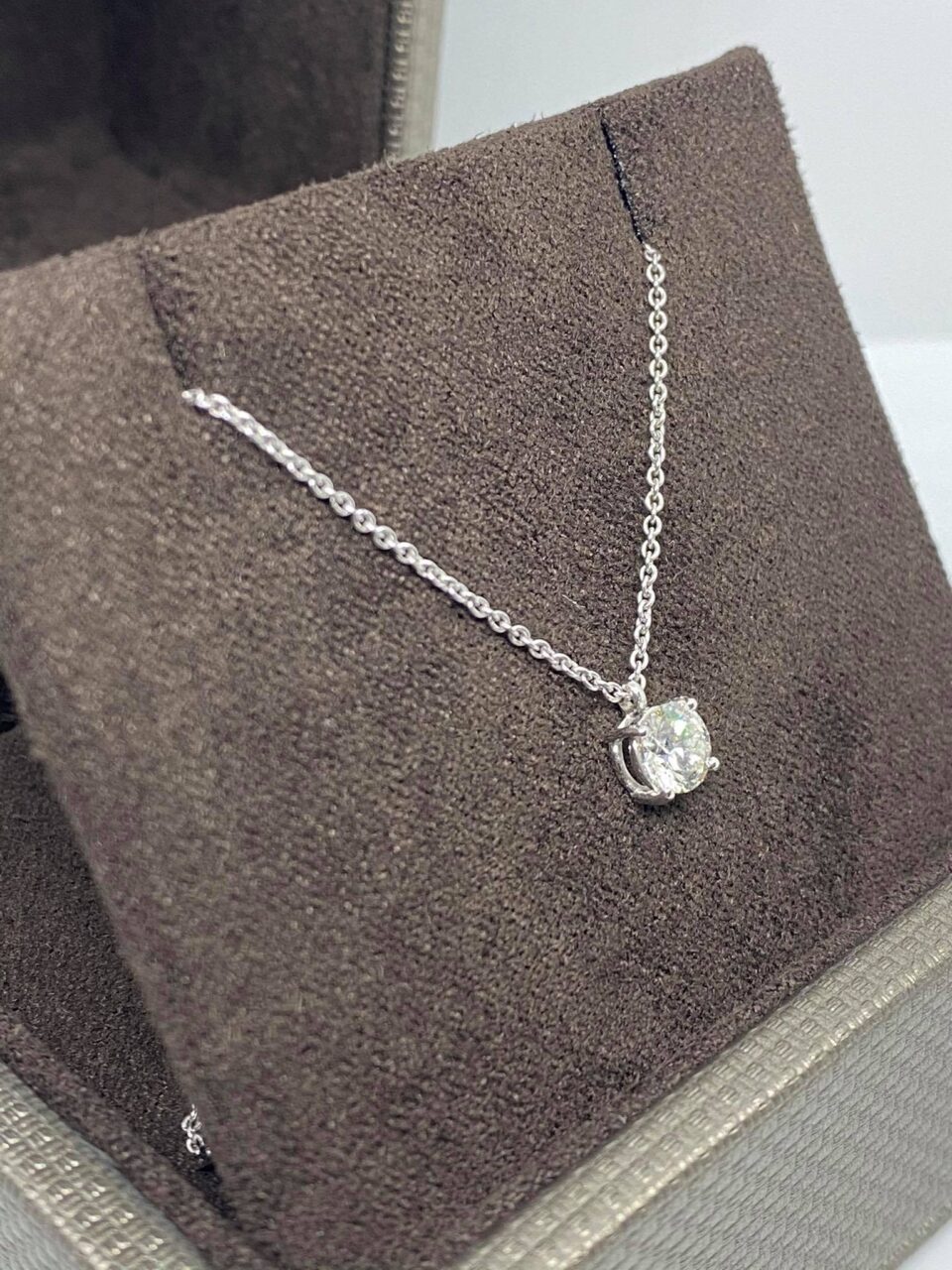 Collana Punto Luce Crivelli con Diamante Ct 0.51