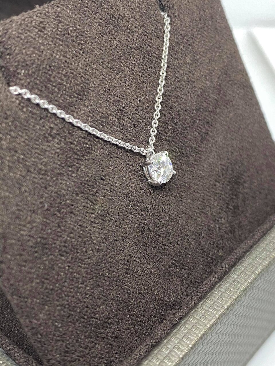 Collana Punto Luce Crivelli con Diamante Ct 0.45