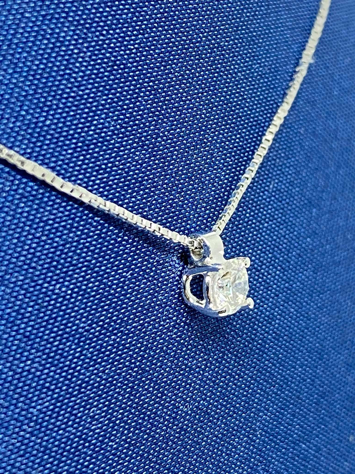 Collana Punto Luce Alfieri e St Jhon con Diamante Ct 0.19