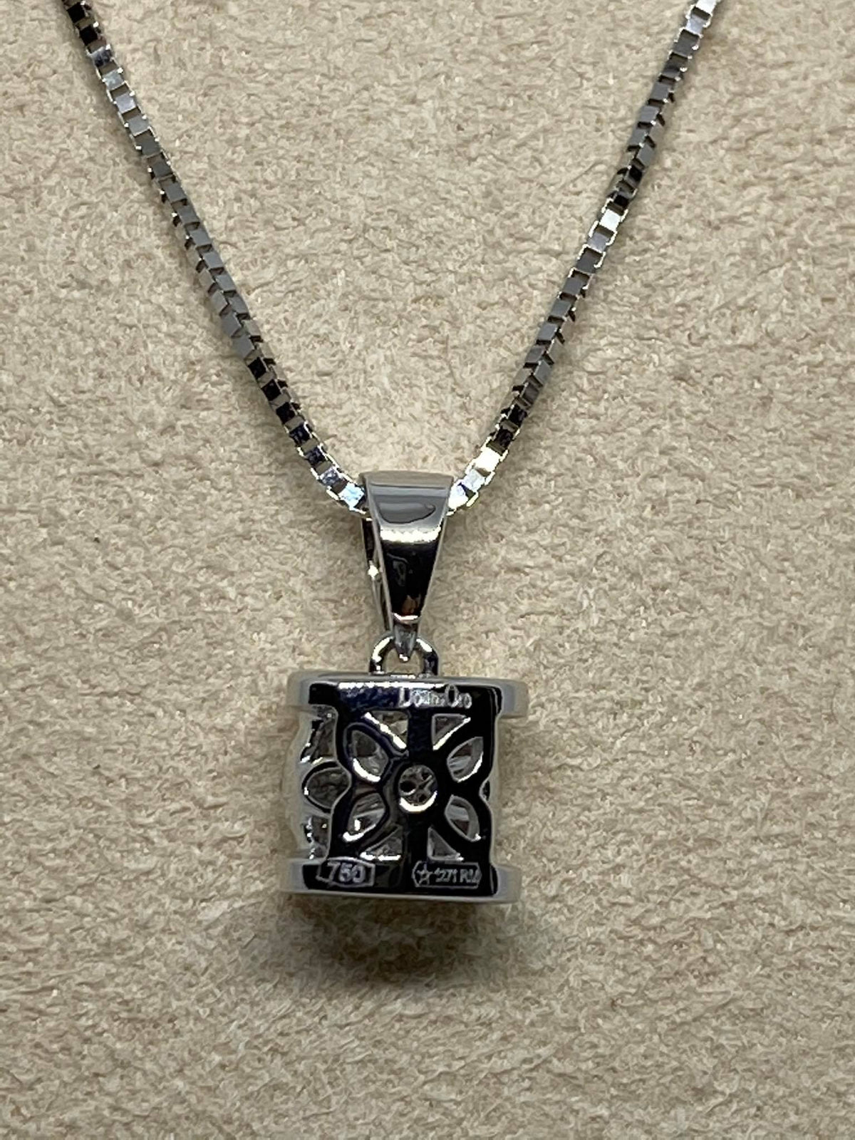 Collana Punto Luce Donna Oro 18KT con Diamanti Pavè