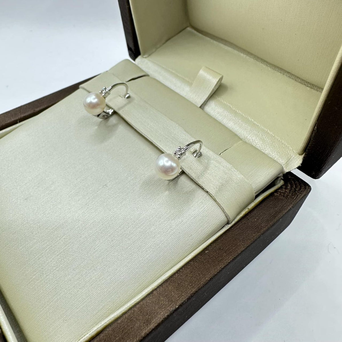 Orecchini Donna Ora con Perle Naturali mm 6-6,5 e Diamanti
