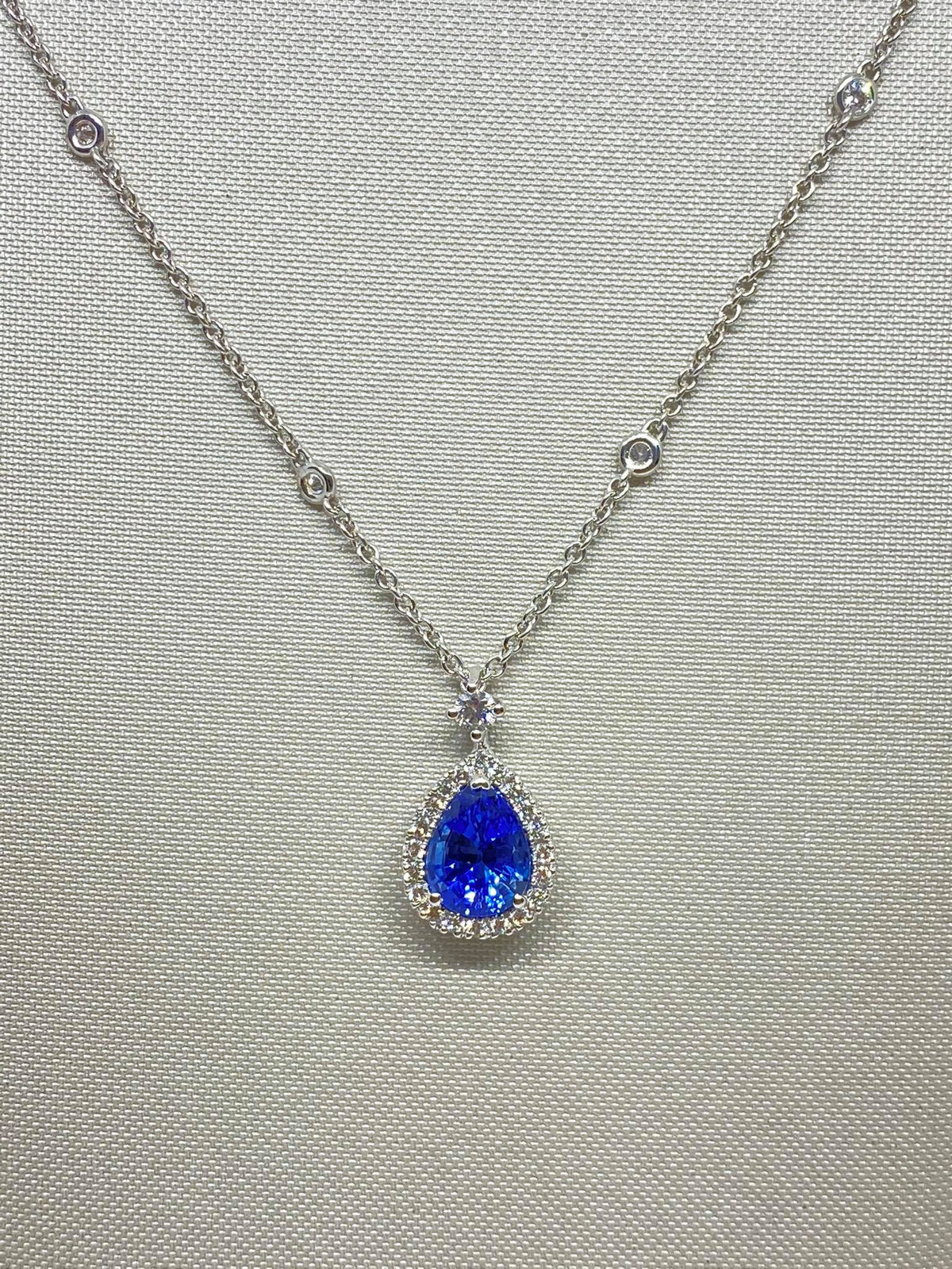 Collana Donna Crivelli a goccia con Zaffiro Ct 1.79