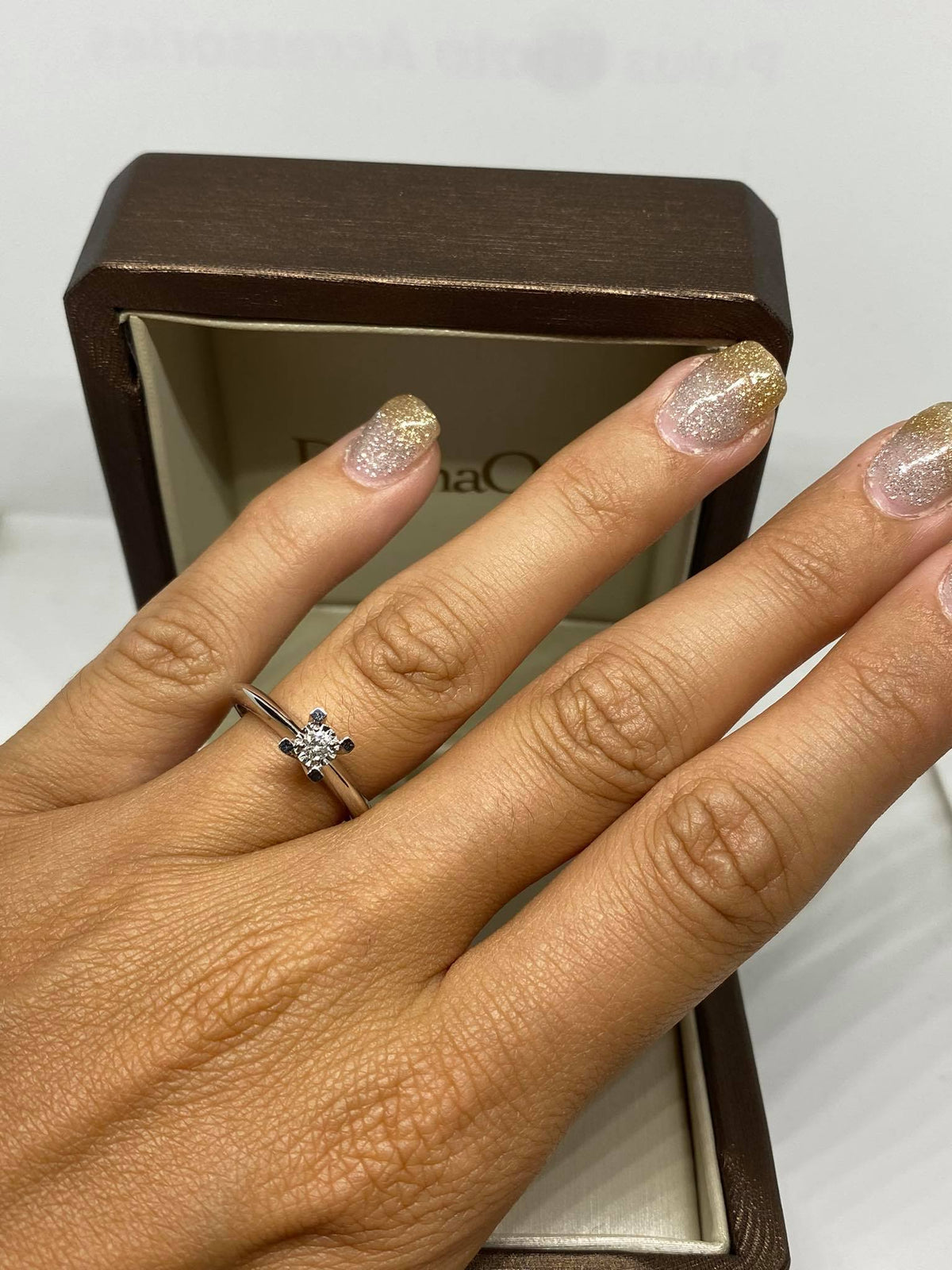 Anello Donna Oro 18KT Solitario in Oro 18KT 18KT e Diamante ct. 0,10