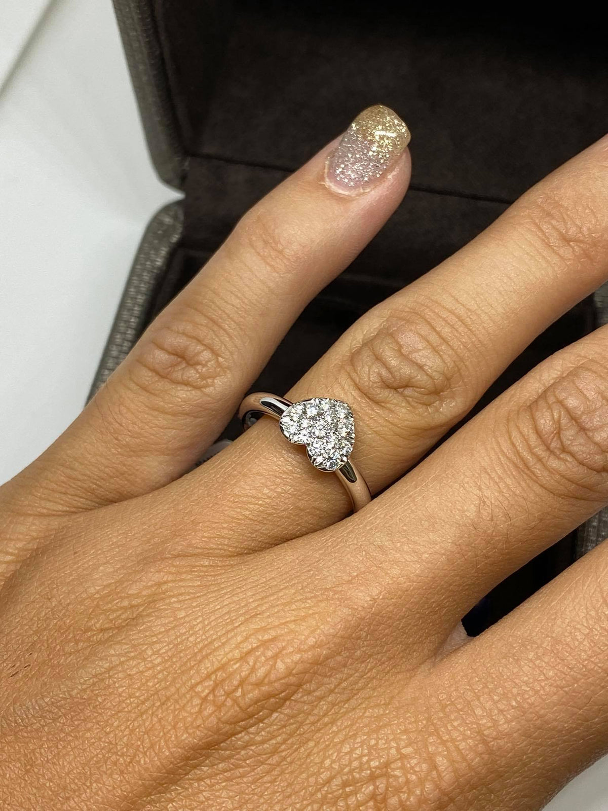 Anello Con Cuore Pavè Crivelli in Oro 18KT 18KT e Diamanti Ct. 0,32