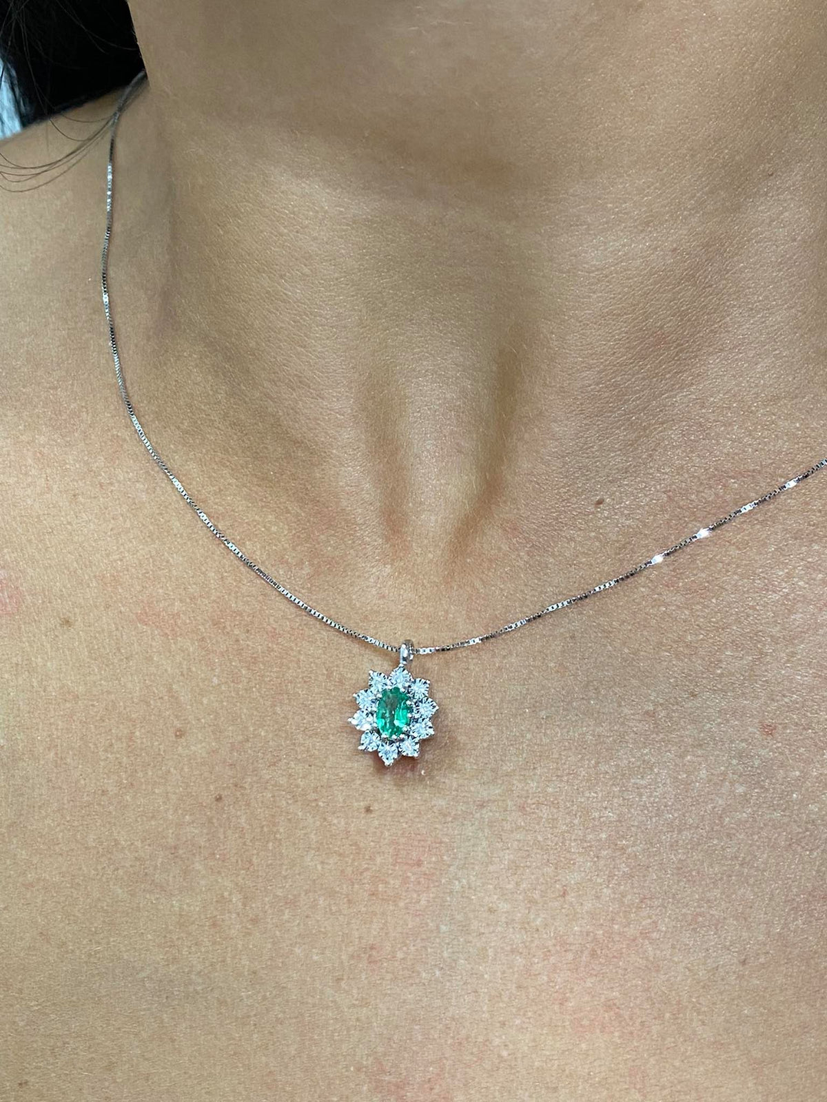 Collana Donna Oro 18KT con Smeraldo e Diamanti