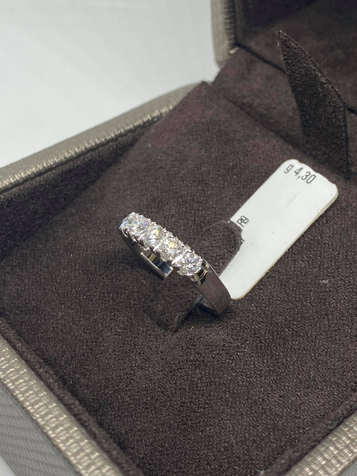Anello Crivelli Veretta a 5 in Oro 18KT 18KT e Diamanti Ct 0.55