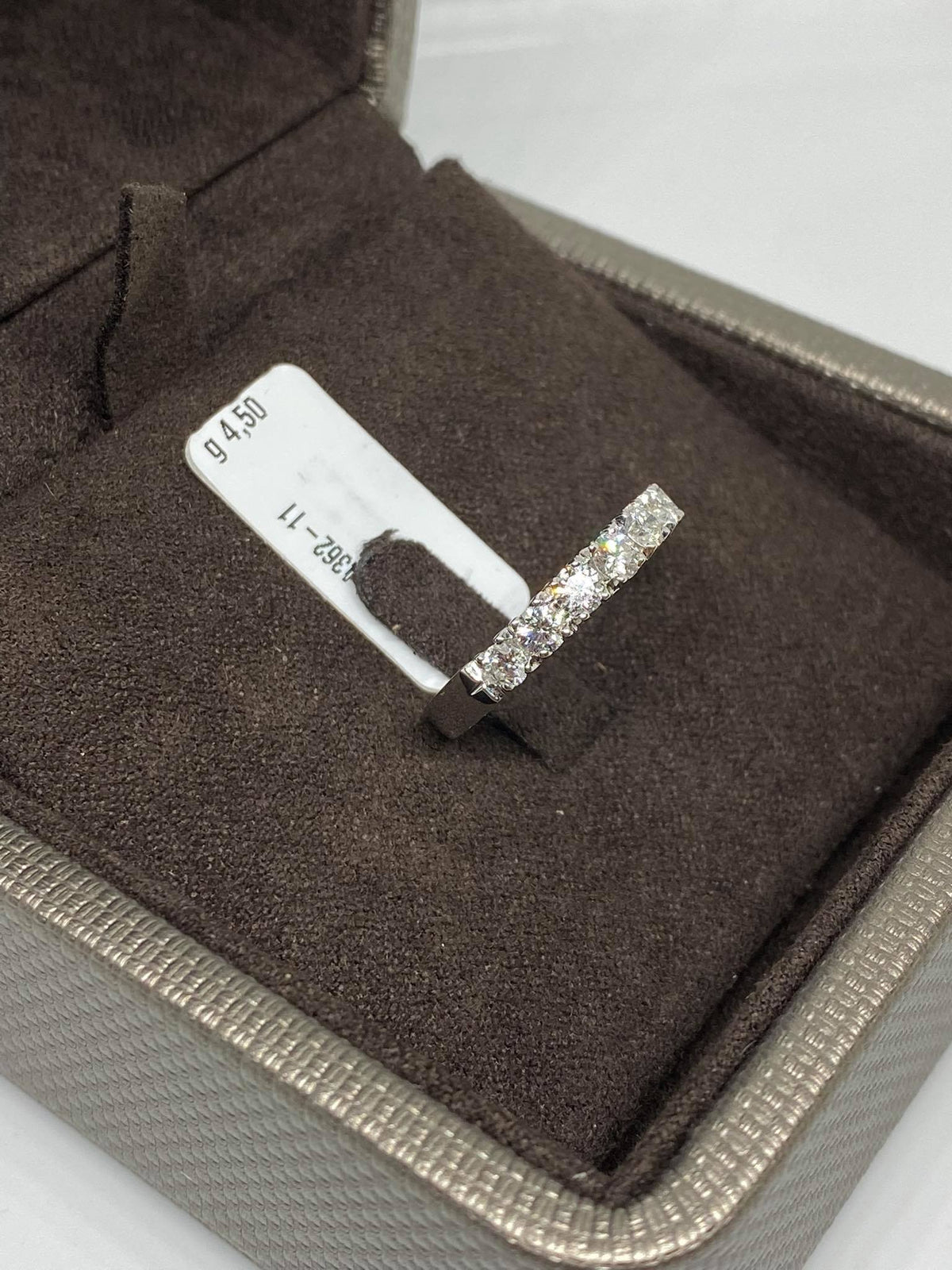 Anello Crivelli Veretta a 7 Pietre in Oro 18KT 18KT e Diamanti Ct 0.74