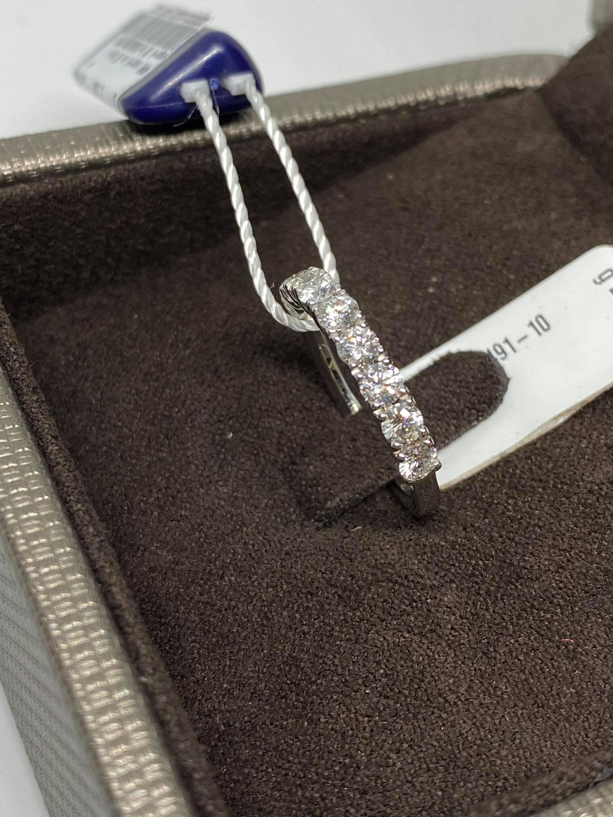 Anello Crivelli Veretta a 9 Pietre in Oro 18KT e Diamanti Ct 1.00