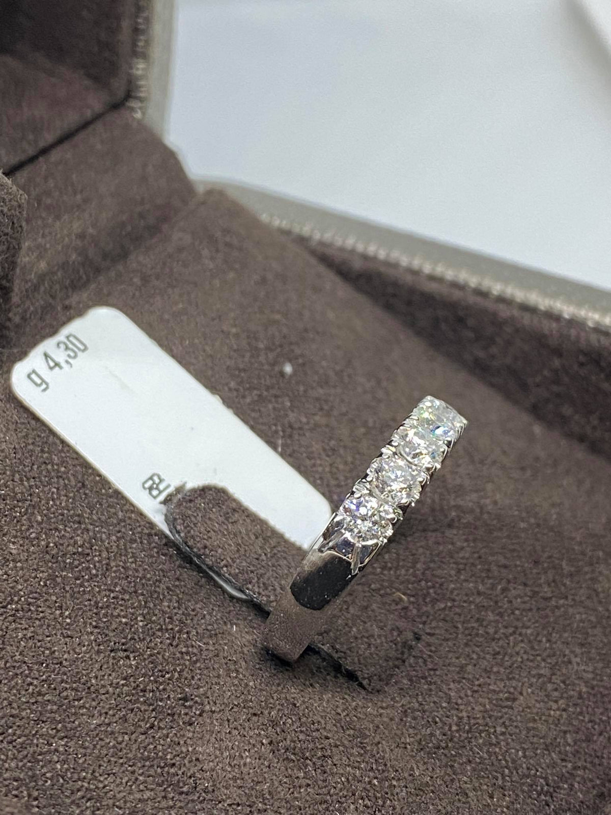 Anello Crivelli Veretta a 5 in Oro 18KT 18KT e Diamanti Ct 0.55