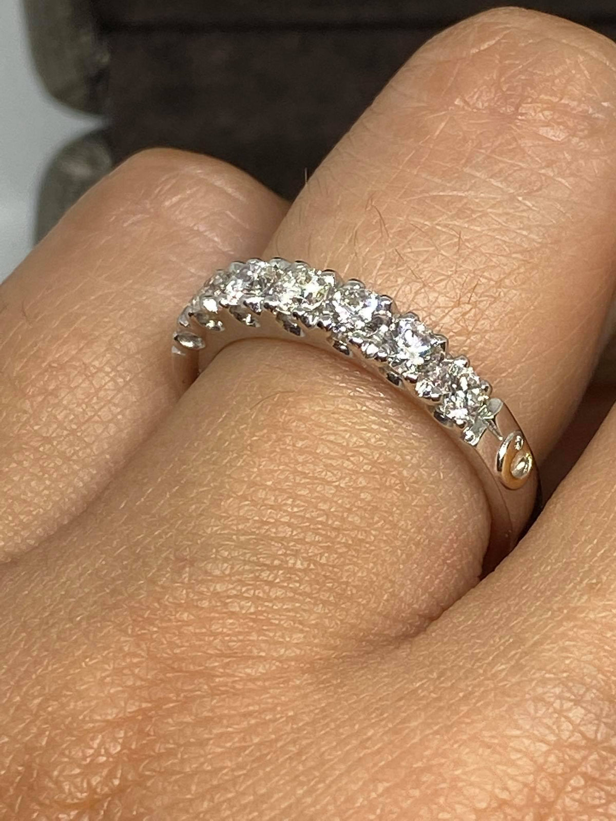 Anello Crivelli Veretta a 7 Pietre in Oro 18KT 18KT e Diamanti Ct 0.74