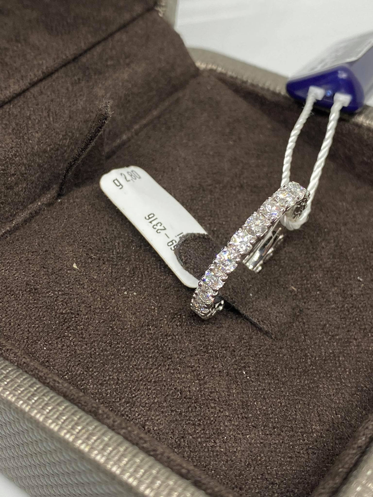 Anello Veretta Girodito Crivelli Oro 18KT 18KT e Diamanti Ct 1.97 G SI