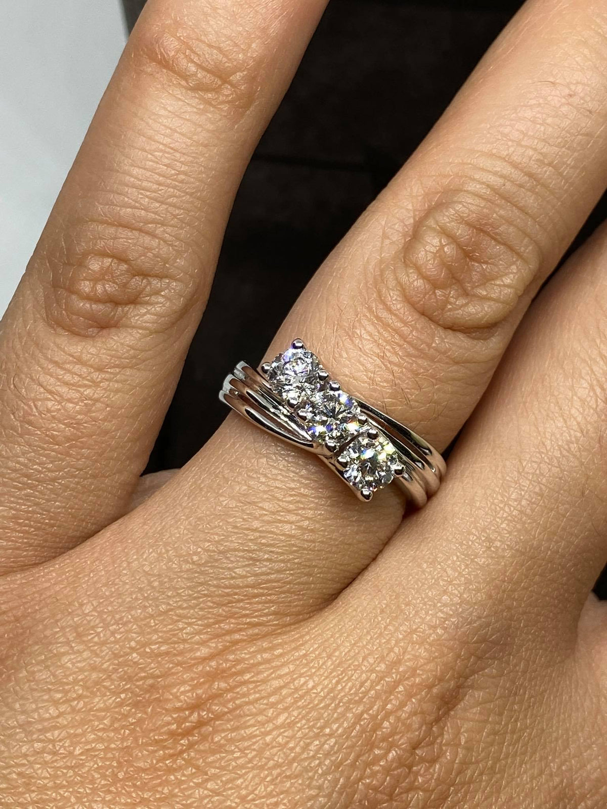 Anello Crivelli Trilogy in Oro 18KT 18KT e Diamanti Ct 1.15 G-SI