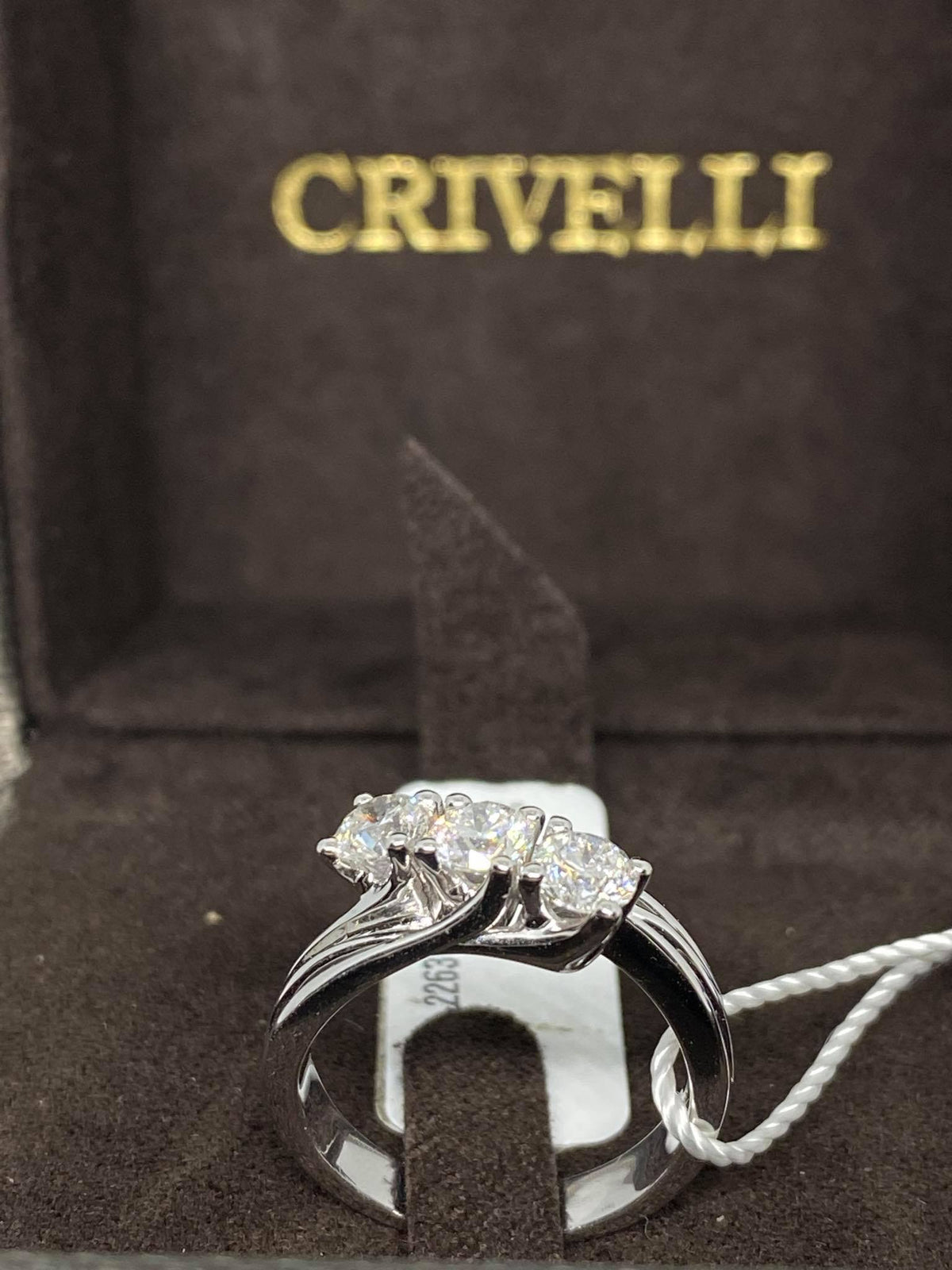 Anello Crivelli Trilogy in Oro 18KT 18KT e Diamanti Ct 1.15 G-SI