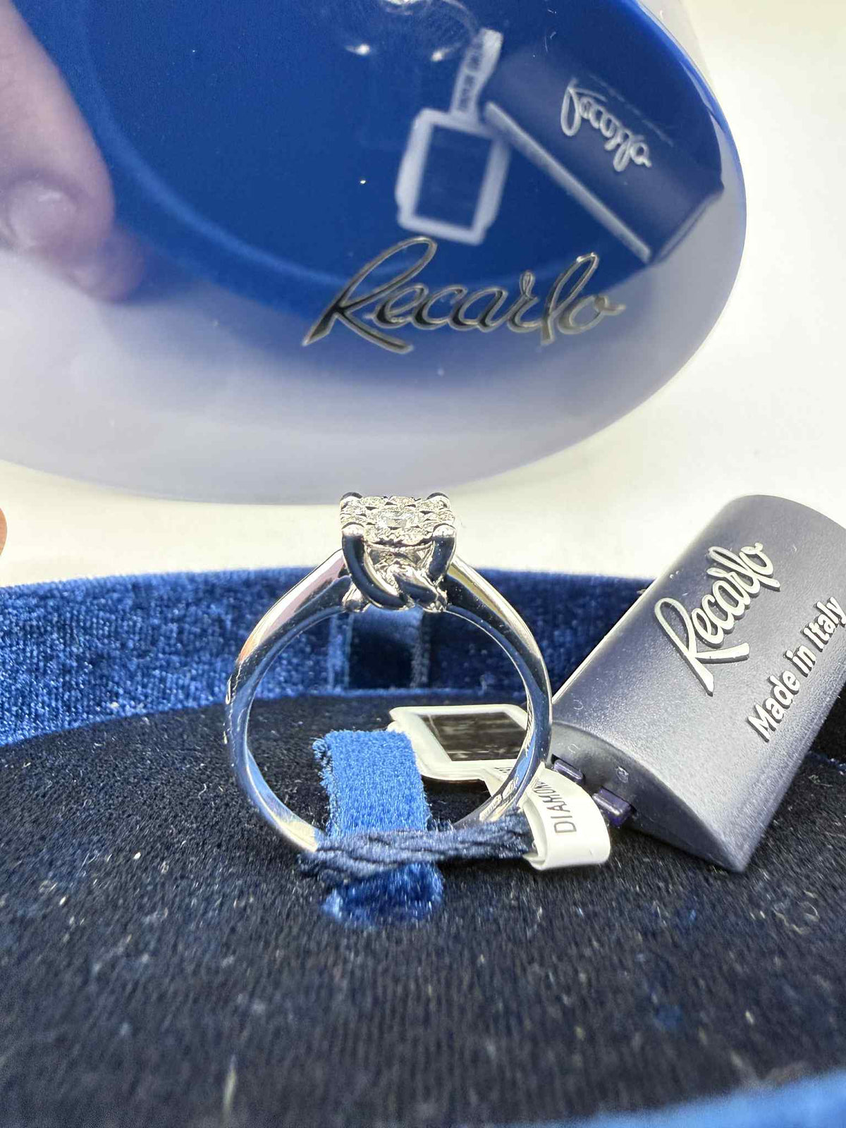 Anello Donna solitario Recarlo Nodo D'amore con Diamanti Ct. 0.30