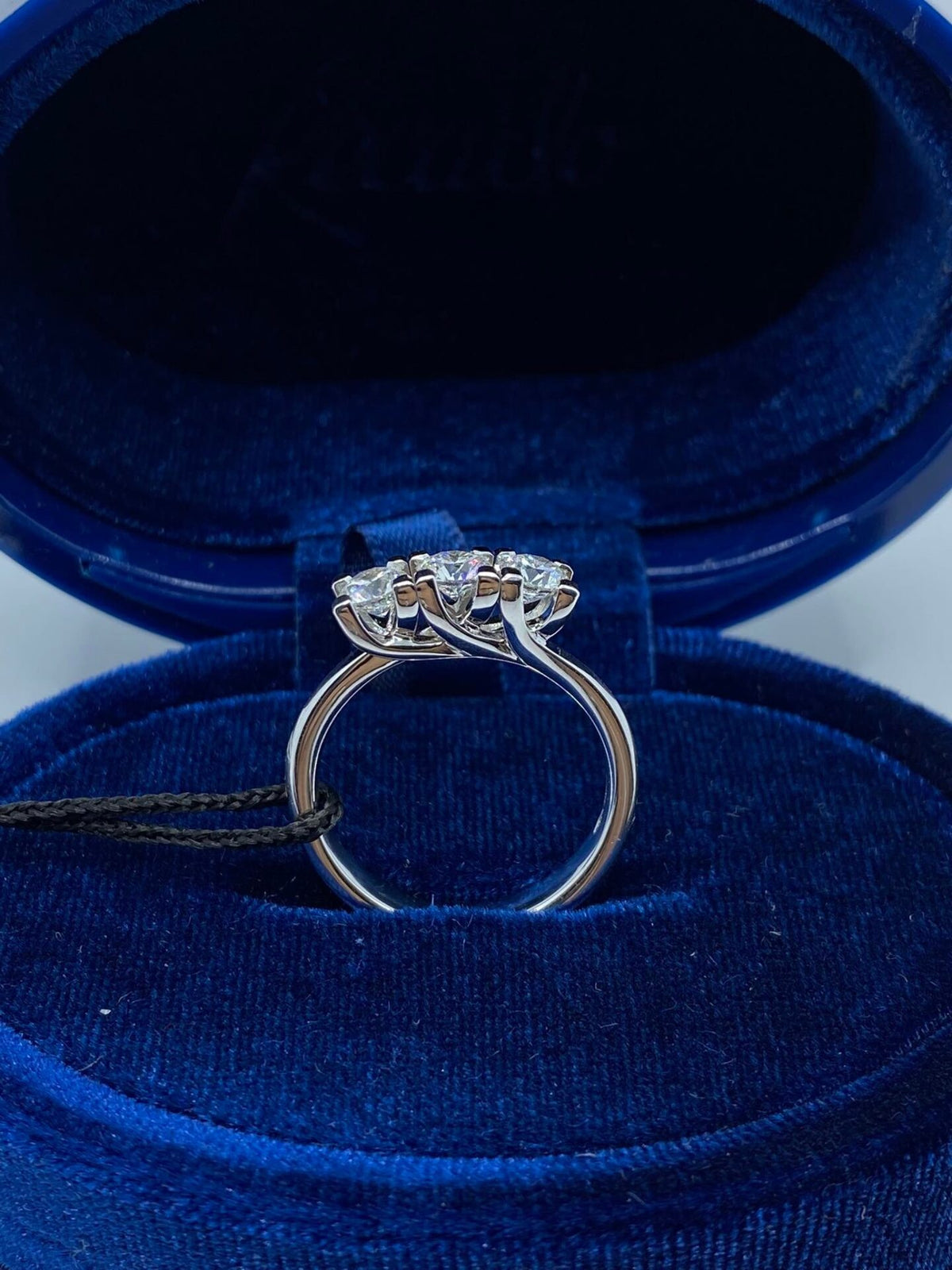 Anello Recarlo Trilogy Maria Teresa con Diamanti Ct 0.90