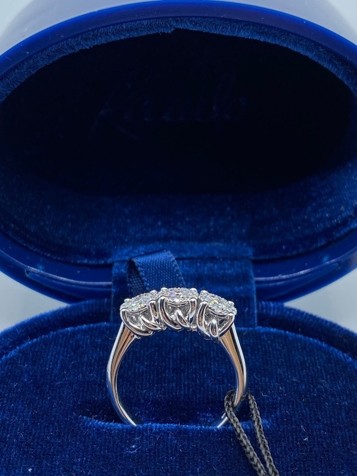 Anello Recarlo Trilogy Nodo D'amore con Diamanti Ct 0.60