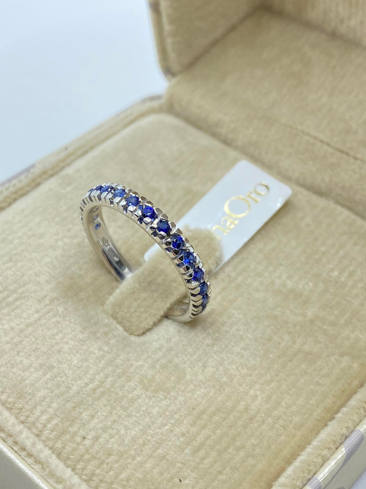 Anello Veretta Donna Oro 18KT con Zaffiri Ct 0.42