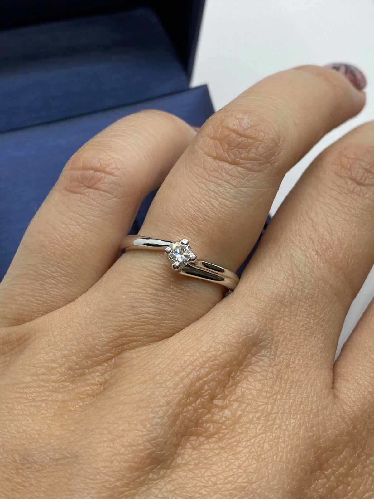 Anello Donna Solitario in Oro 18KT 18KT con Diamante Ct. 0.18