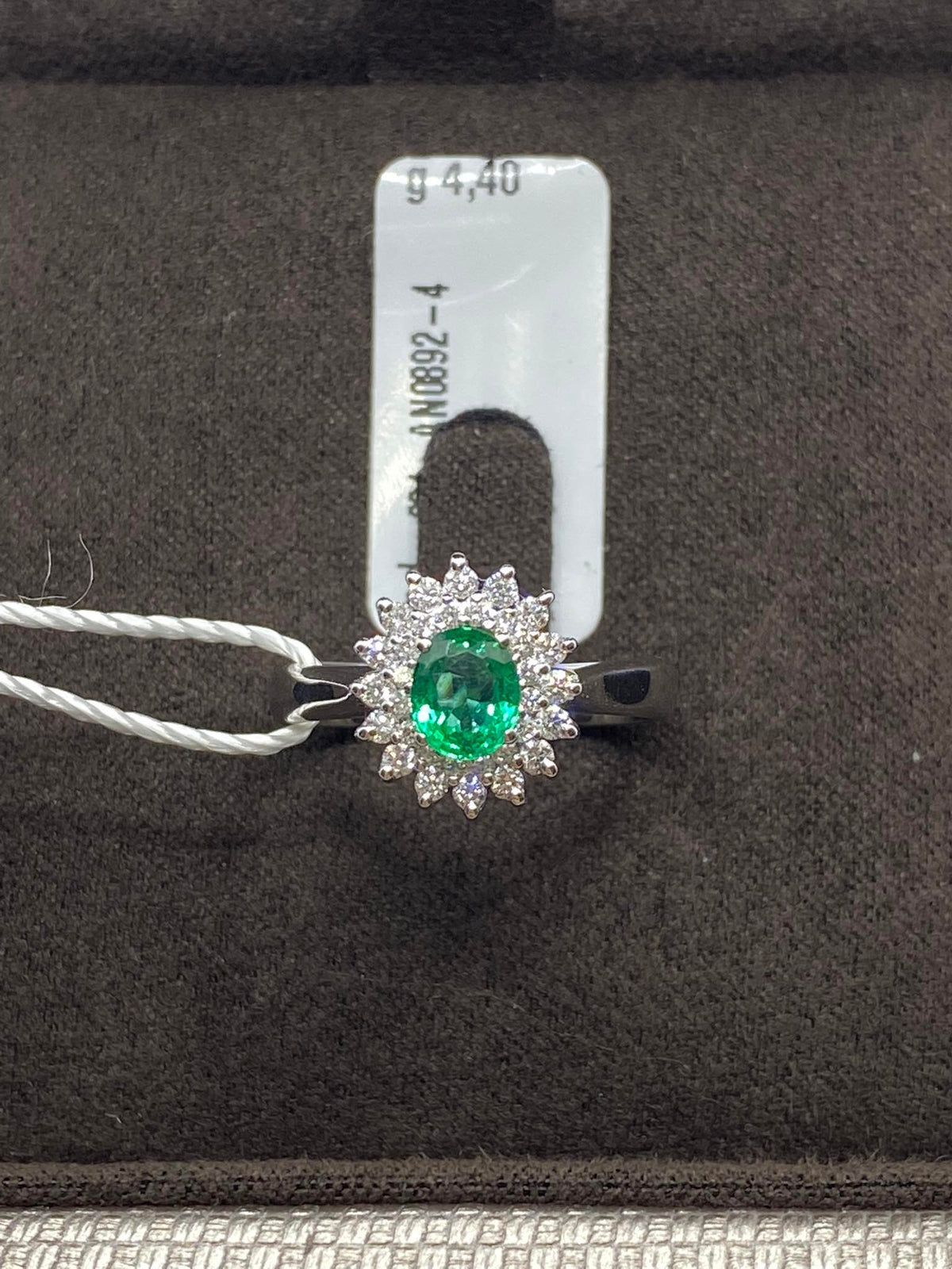 Anello Donna Crivelli con Smeraldo Ct 0.52 e Diamanti