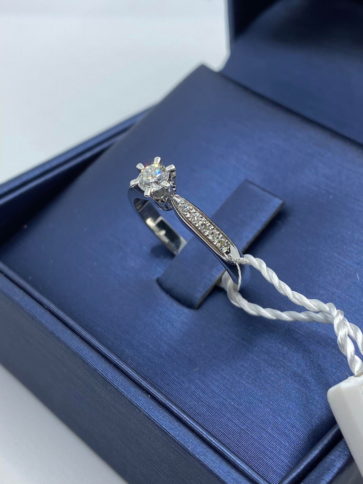 Anello Donna Solitario in Oro 18KT 18KT con Diamante Ct. 0.32