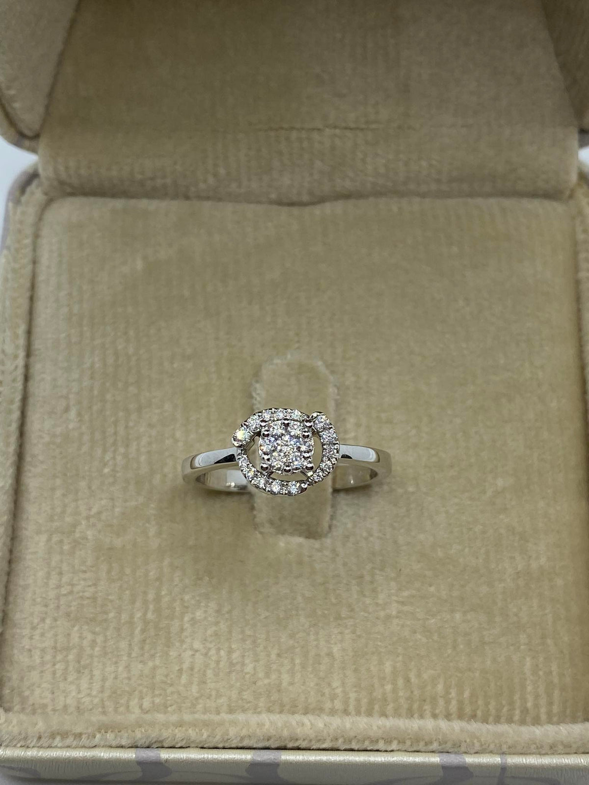 Anello Solitario Donna Oro 18KT con Diamante Ct. 0.20