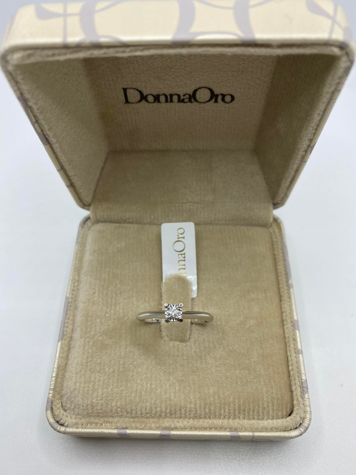 Anello Solitario Donna Oro 18KT con Diamante Ct. 0.07
