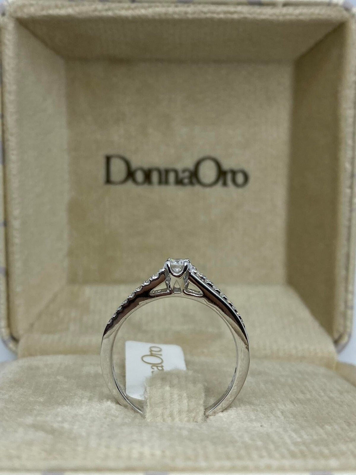 Anello Solitario Donna Oro 18KT con Diamante Ct. 0.24