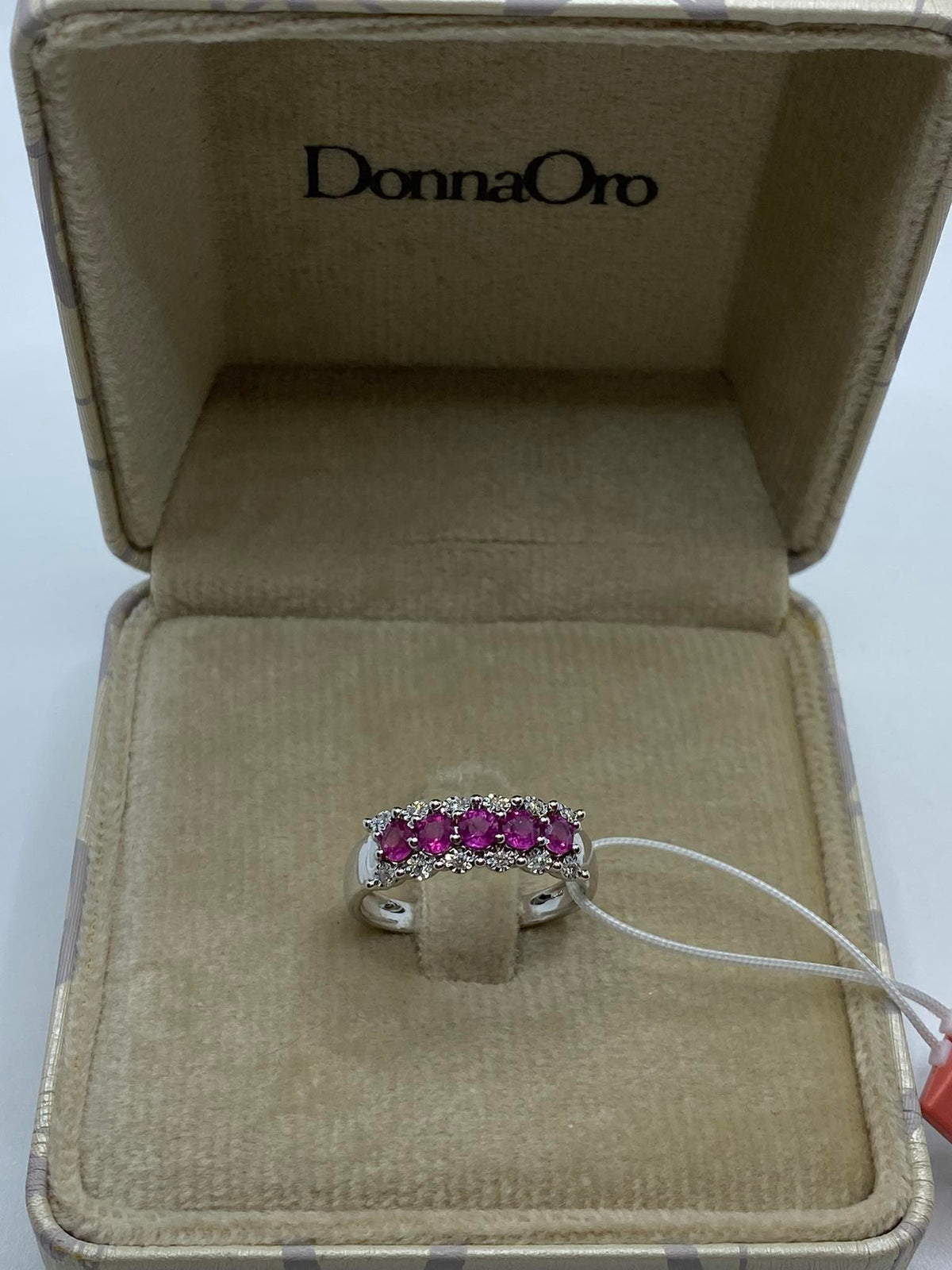 Anello Veretta Donna Oro 18KT con Rubini Ct. 0.50 e Diamanti