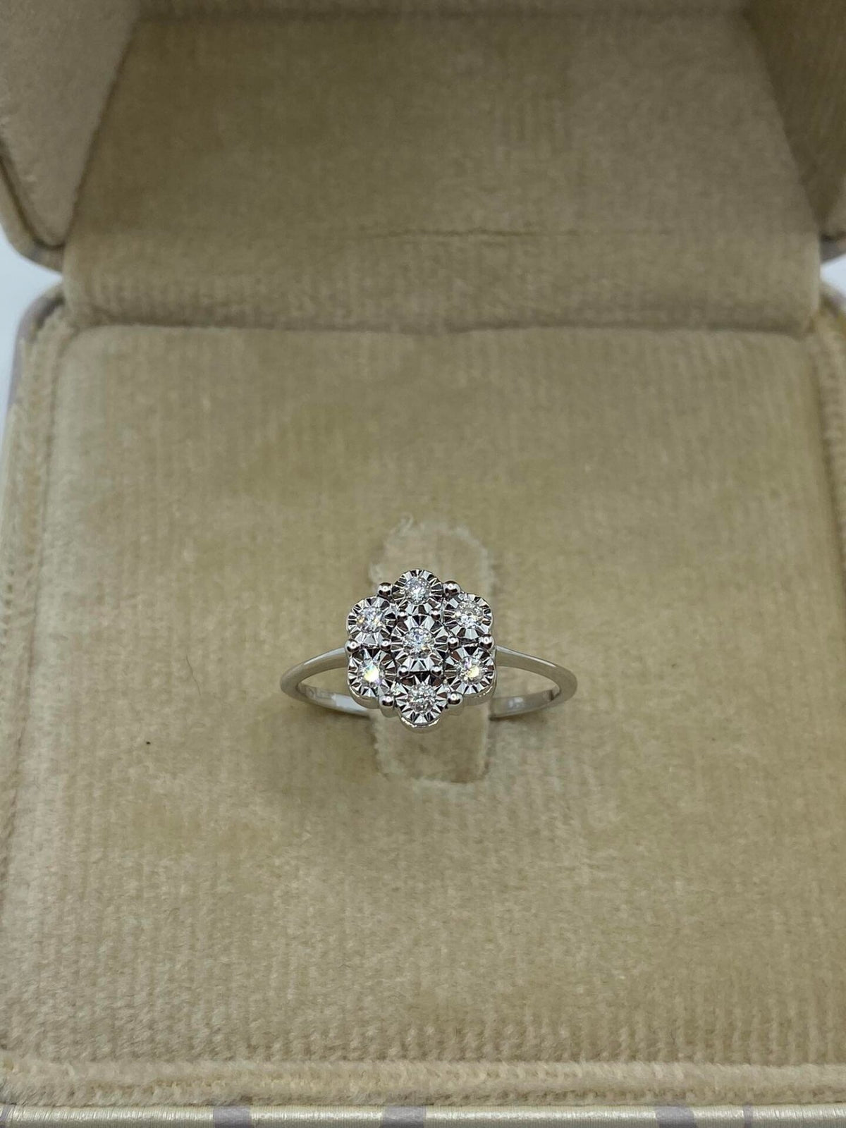 Anello a Fiore Donna Oro 18KT con Diamanti Ct. 0.12