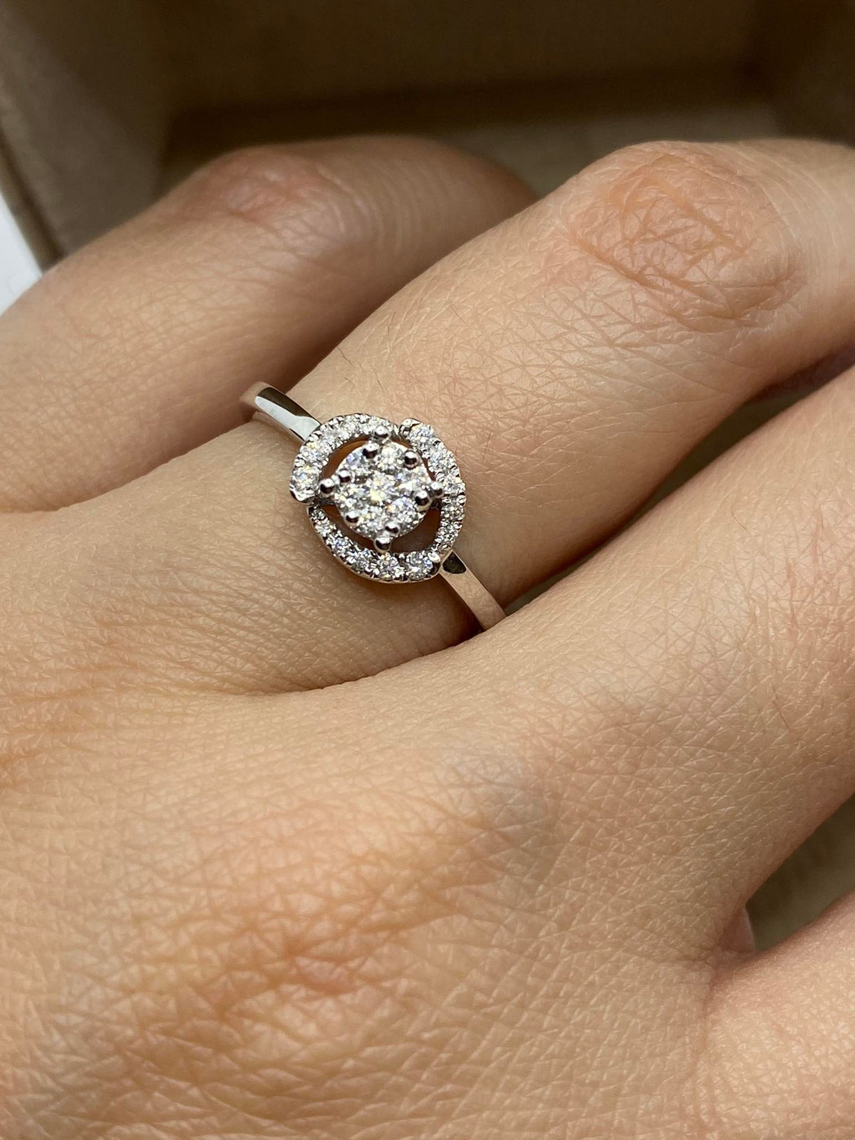 Anello Solitario Donna Oro 18KT con Diamante Ct. 0.20