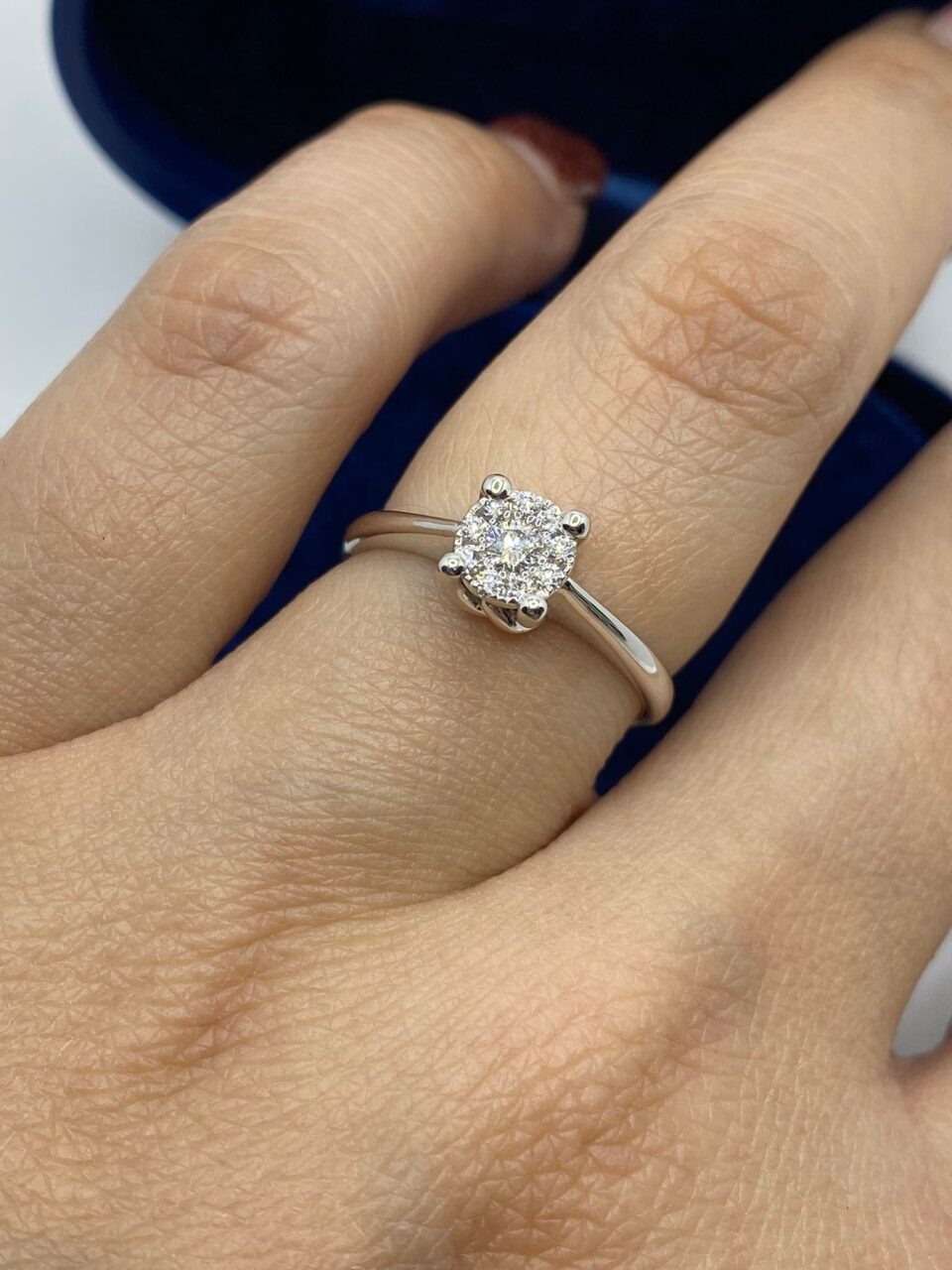 Anello Donna solitario Recarlo Nodo D'amore con Diamanti Ct. 0.20