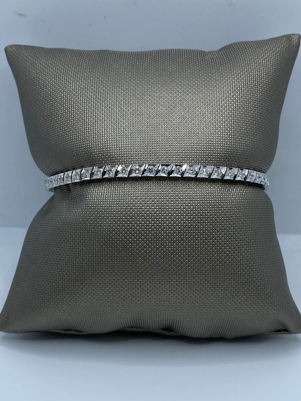 Bracciale Tennis in Oro 18KT 18KT e Diamanti Ct 2.00