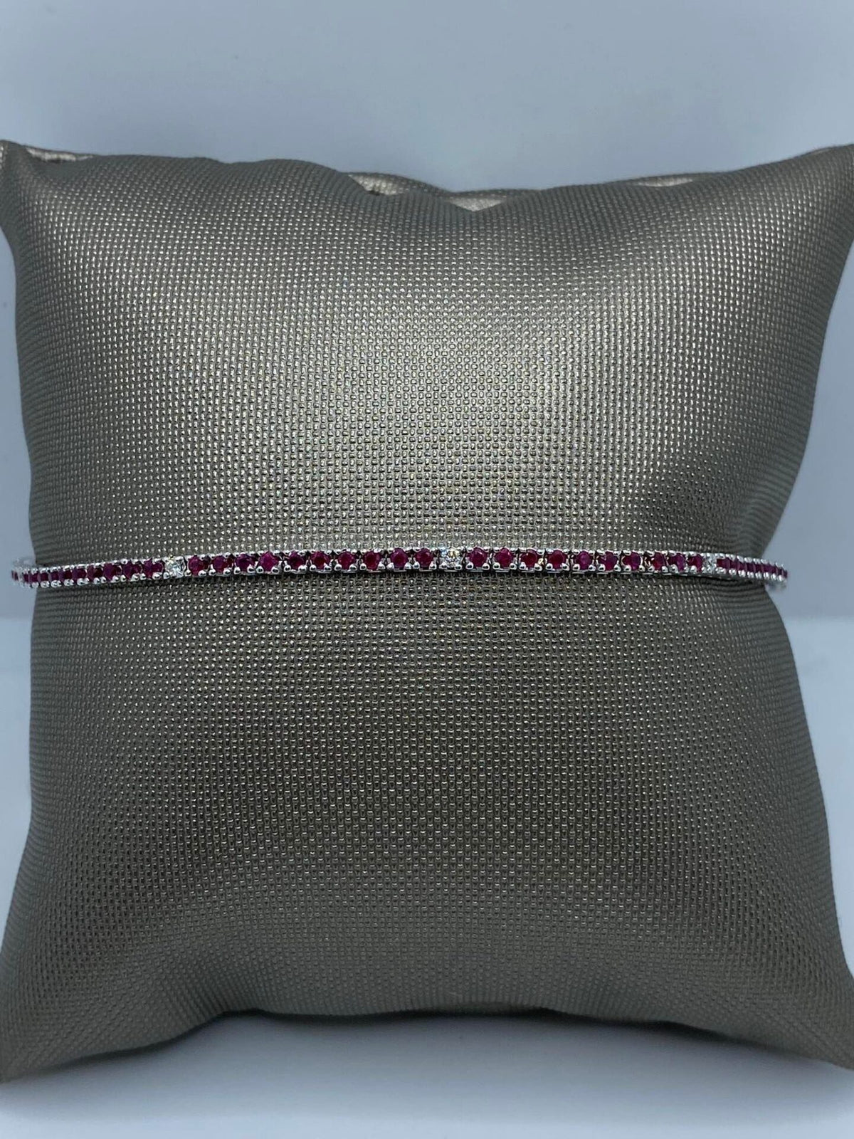 Bracciale Tennis PG Gioielli in Oro 18KT con Diamanti e Rubini Ct. 1.61