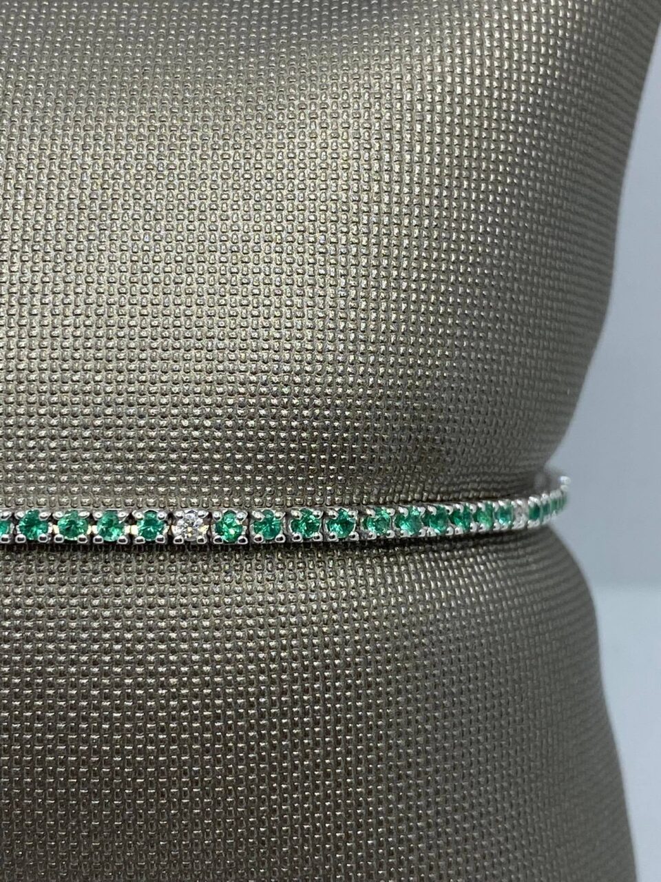 Bracciale Tennis PG Gioielli in Oro 18KT con Smeraldi e Diamanti Ct. 1.57