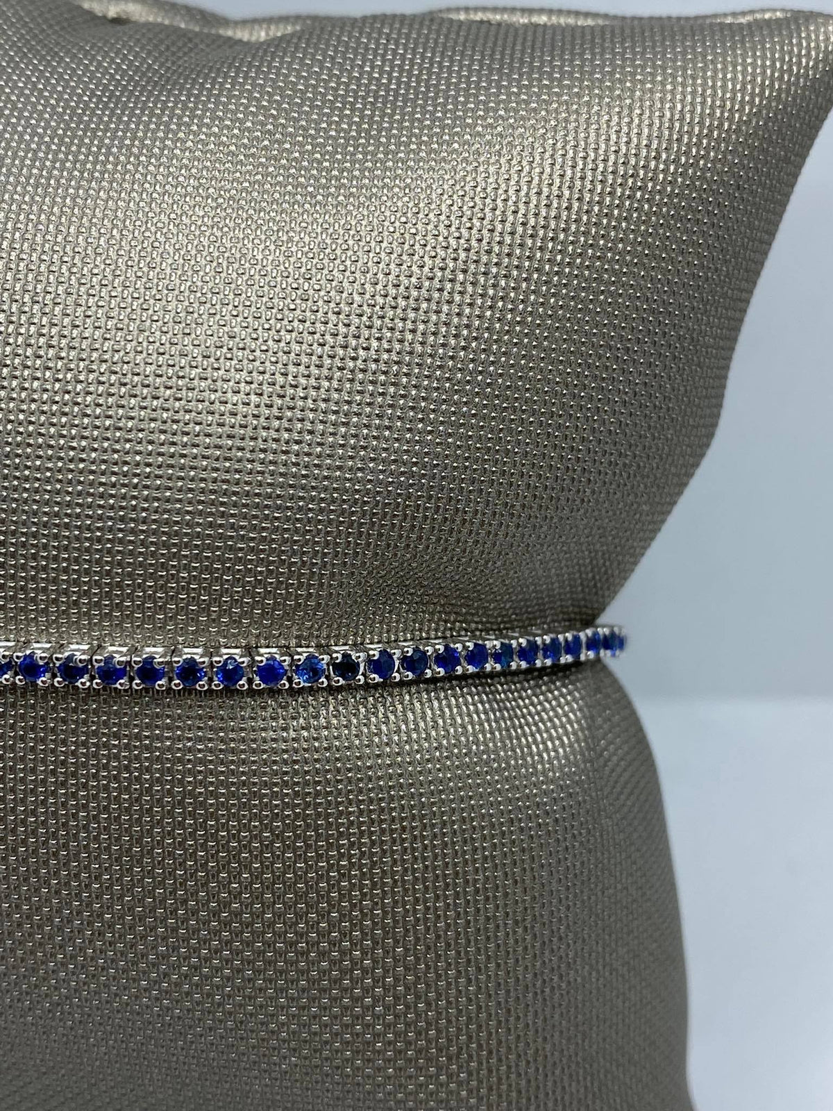 Bracciale Tennis PG Gioielli in Oro 18KT e Zaffiri Ct. 1.41