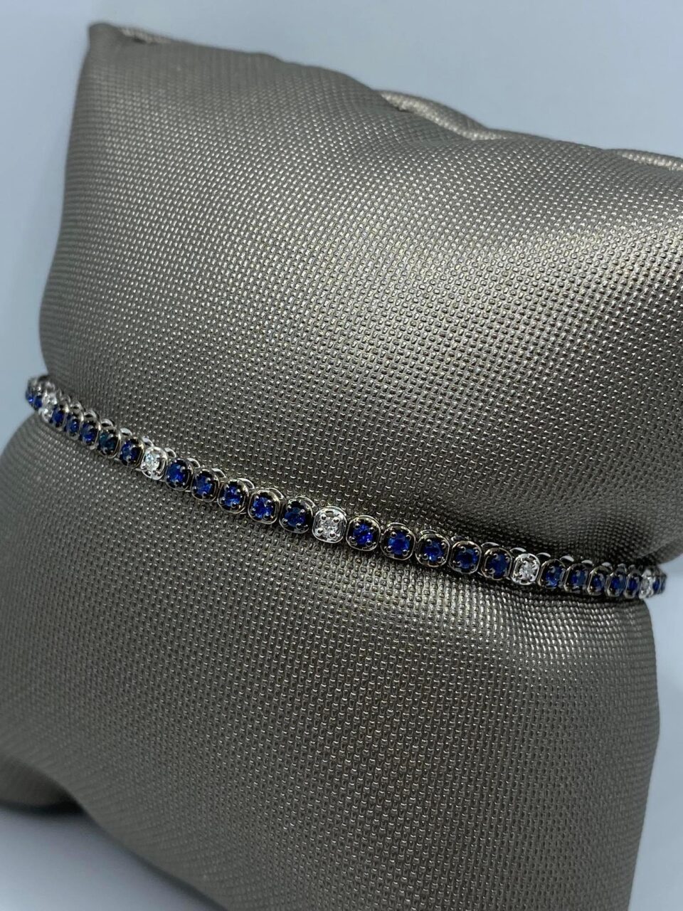 Bracciale Tennis Donna Oro 18KT con Diamanti e Zaffiri Ct. 1.21