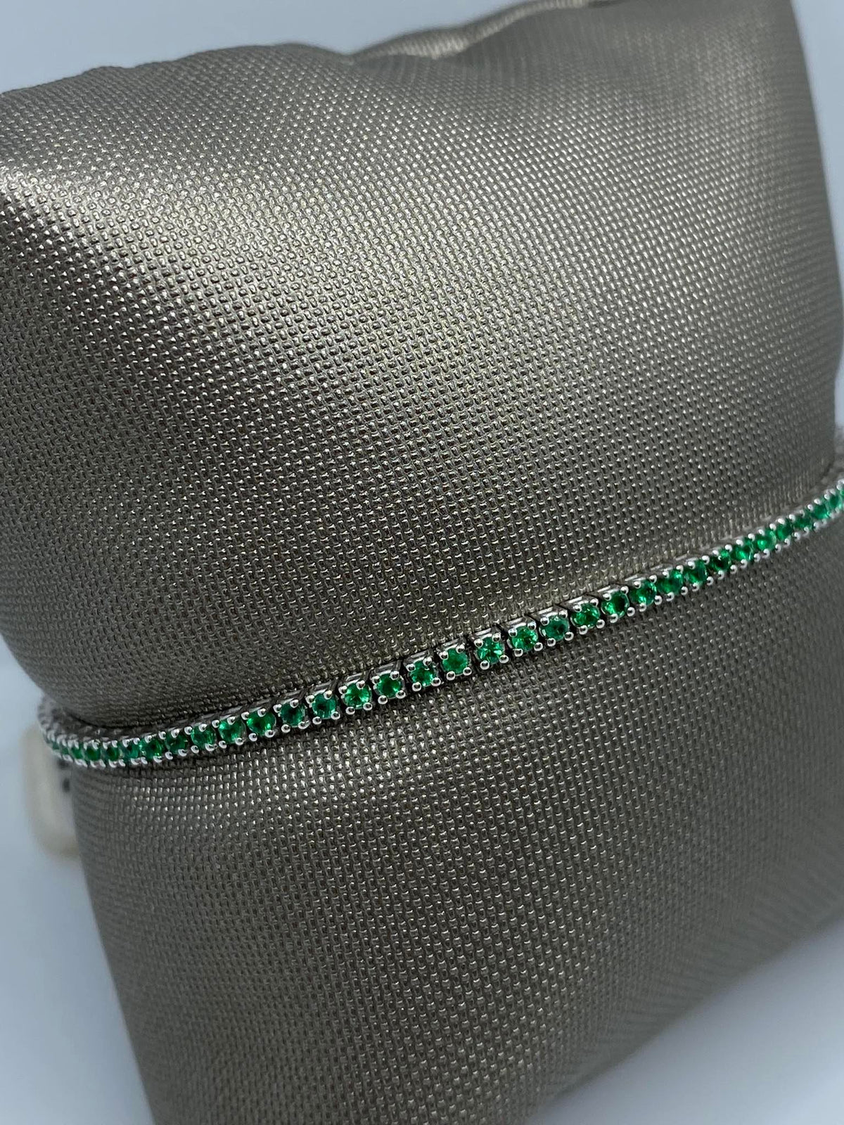 Bracciale Tennis PG Gioielli in Oro 18KT con Smeraldi Ct. 1.05